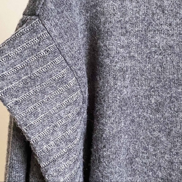 NWT ultra soft zipper slit neck sweater in Grey - Picture 8 of 11